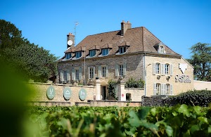 Castel de Très Girard place picture